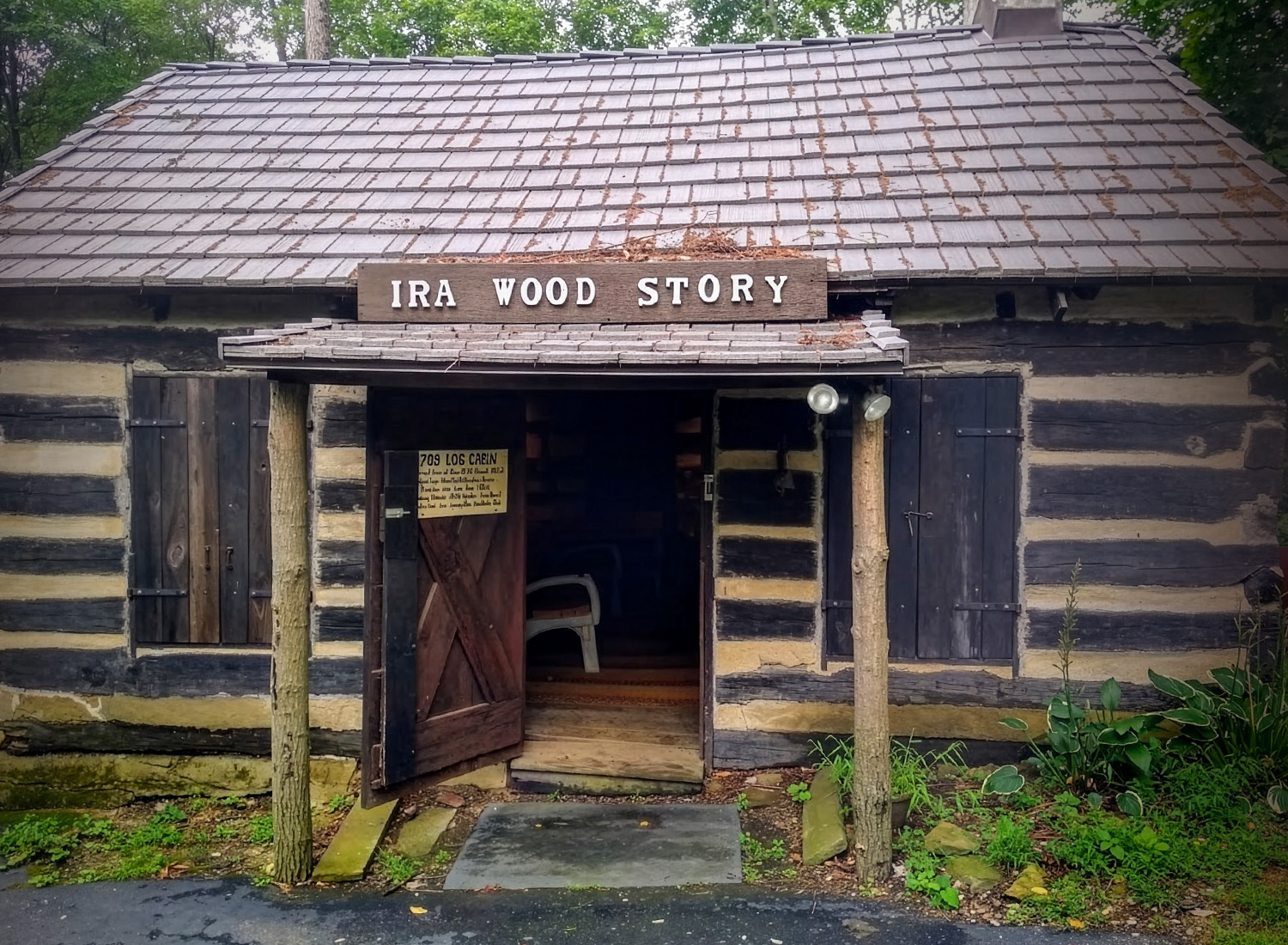 1785 Log Home at Tour-Ed Mine — historic log cabin in Pittsburgh area