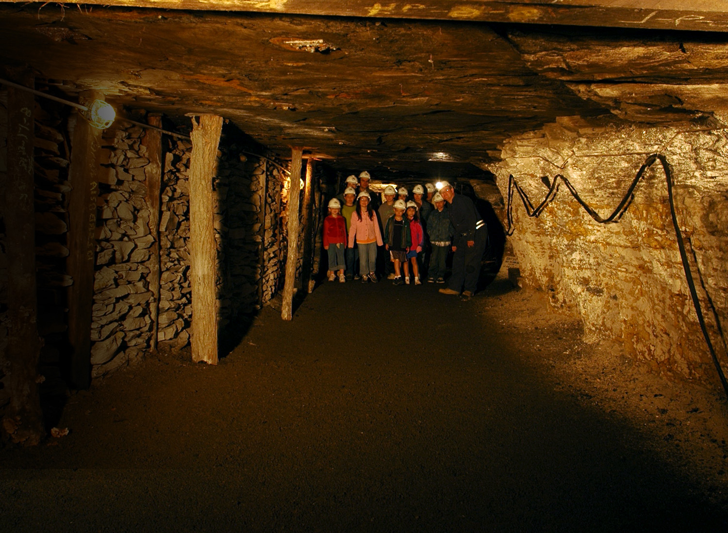 Earth science field trip at Tour-Ed Mine Pittsburgh